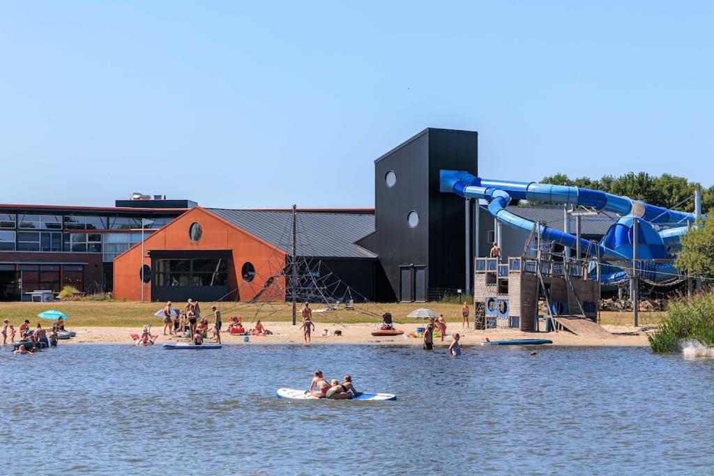 Ervaar 'Fryske Weelde' Op Vijf Sterren Vakantiepark De Kuilart Koudum Kültér fotó